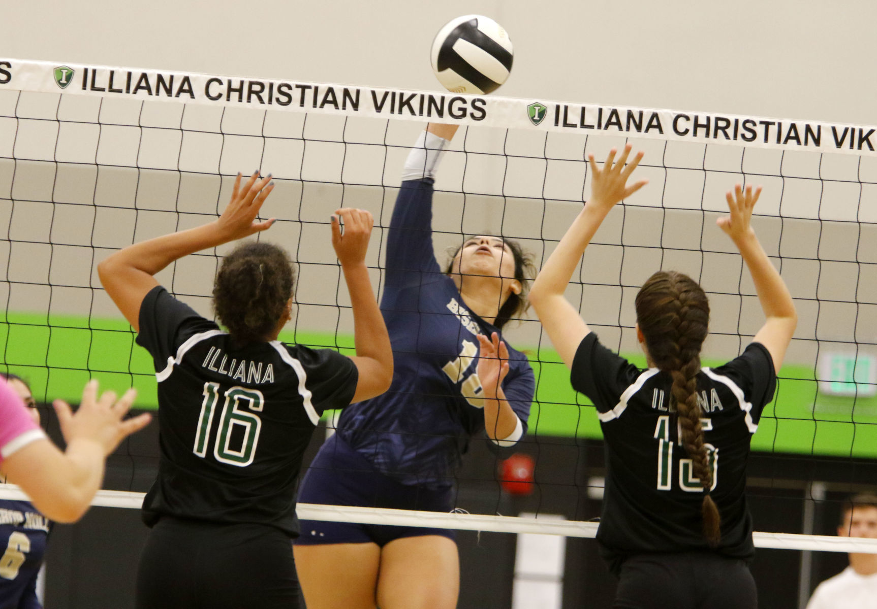 Bishop Noll at Illiana Christian volleyball